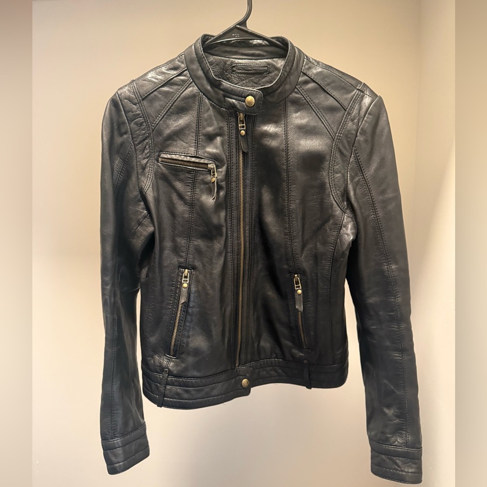 Women's Black Leather Biker Jacket with Zip Pockets